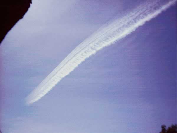 NW to SE Chemtrail, March 15, 2004